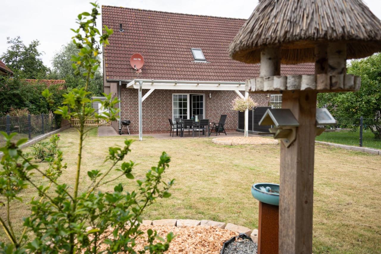 Haus Figaro Mit Hund Villa Schillig Exterior foto